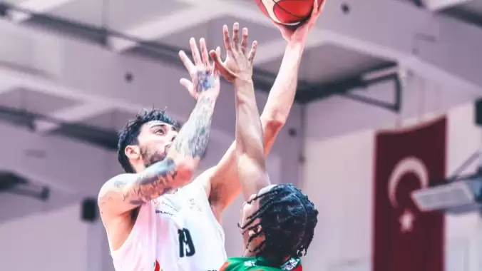 aliaga-petkimsporda-yavuz-gultekin-sakatlandi-GGZM5EOu.jpg