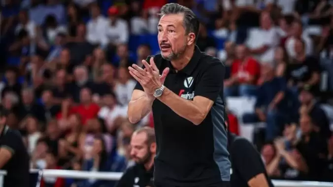 anadolu-efes-zalgirisi-yenerek-play-offa-yukseldi-vc77Qvkt.jpg