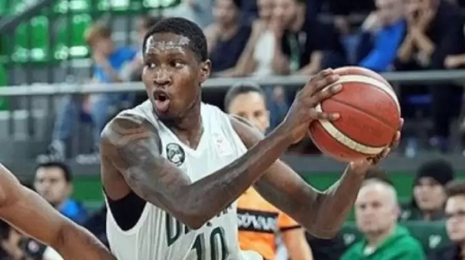 darussafaka-lassa-karsiyakayi-84-75-gecti-uC5cNOyP.jpg
