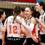 eczacibasi-dynavit-vodafone-sultanlar-liginde-3-oldu-yfgfbdHx.jpg
