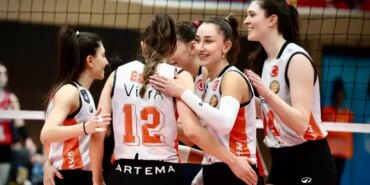 eczacibasi-dynavit-vodafone-sultanlar-liginde-3-oldu-yfgfbdHx.jpg