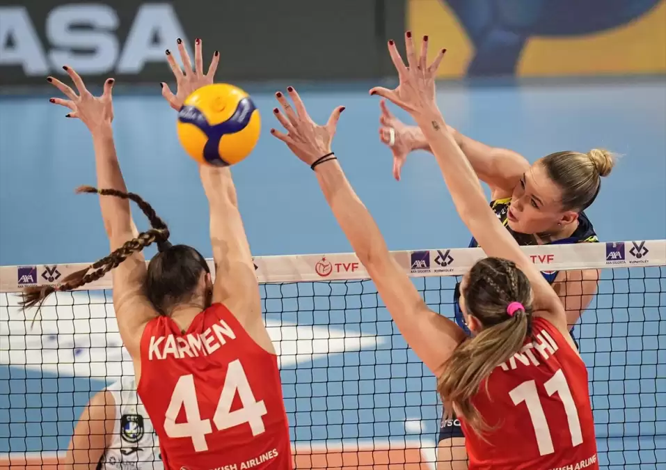 2025 Kadınlar AXA Sigorta Kupa Voley Yarı Finalleri