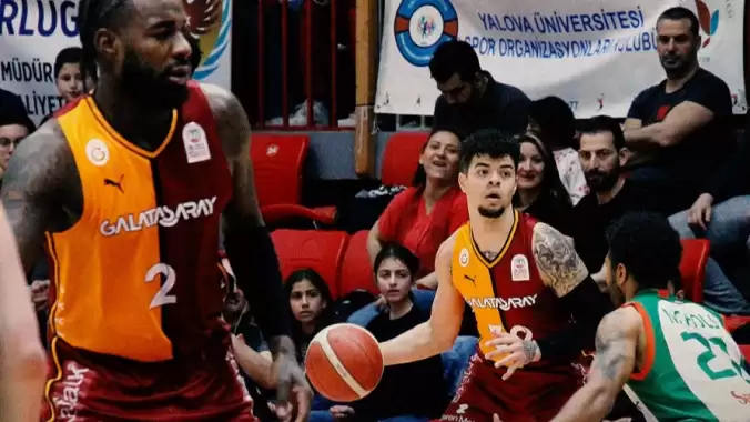 galatasaray-basketbol-semt77-yalovasporu-deplasmanda-yenerek-onemli-bir-galibiyet-aldi-JPBEiCdj.jpg