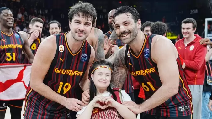 galatasaray-dortlu-finale-yukseldi-wIwb6J8Z.jpg