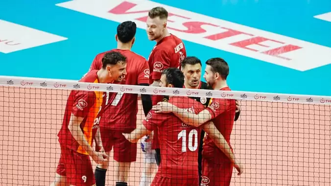 galatasaray-hdi-sigorta-efeler-liginde-finale-yukseldi-2YLBDRbB.jpg
