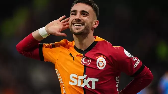 galatasarayda-yunus-akgun-ile-yeni-kontrat-anlasmasi-iPcNsGer.jpg