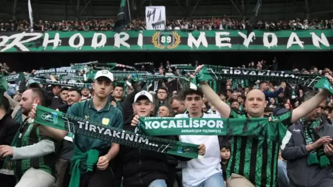 kocaelispor-taraftarlari-ve-yonetimi-arasindaki-gerginlik-vlwlAlUZ.jpg