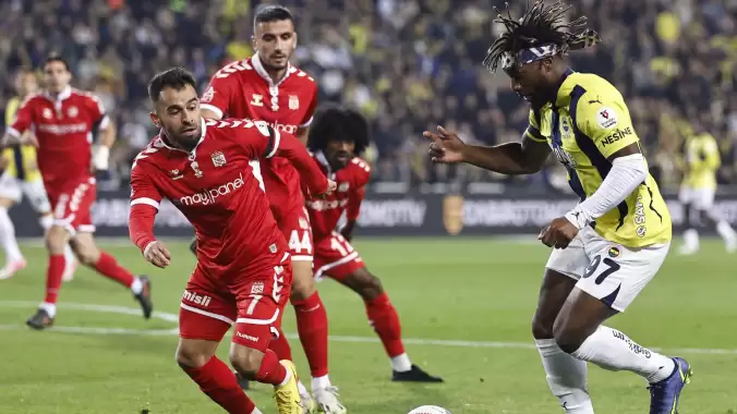 sivasspor-fenerbahce-maci-oncesi-kart-siniri-uyarisi-9CbCZlLS.jpg