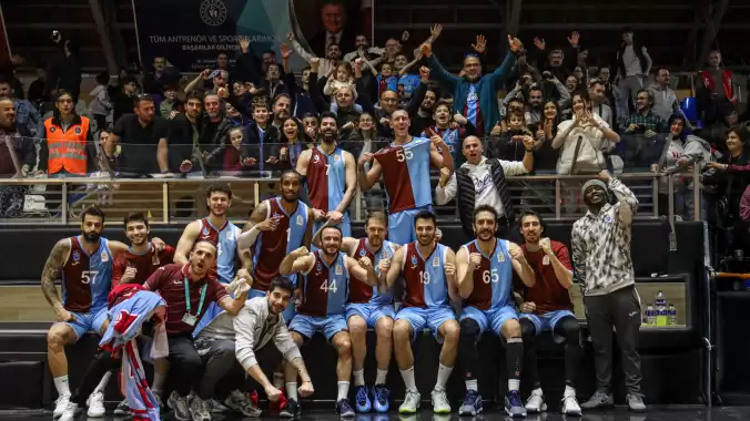 trabzonspor-basketbol-fenerbahce-koleji-novotel-macina-davet-ediyor-AdCfjXTa.jpg