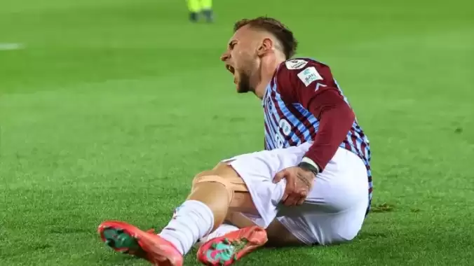 trabzonspor-caykur-rizesporu-2-0-yenerek-onemli-bir-galibiyet-aldi-EggZIRwI.jpg