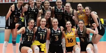 vakifbank-fenerbahceyi-3-1-yenerek-final-serisine-1-0-onde-basladi-Av285WLV.jpg