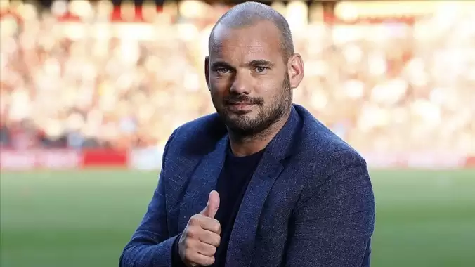 wesley-sneijder-teknik-direktorluk-kariyerine-adim-atiyor-l21yRzxS.jpg