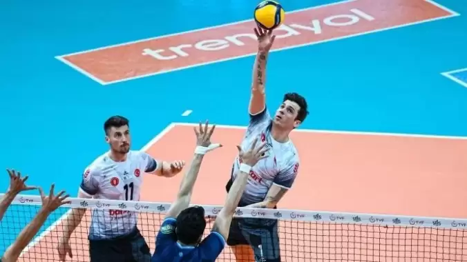 ziraat-bankkart-arkas-sporu-3-1-yenerek-play-off-serisine-onde-basladi-xbS4jcuf.jpg