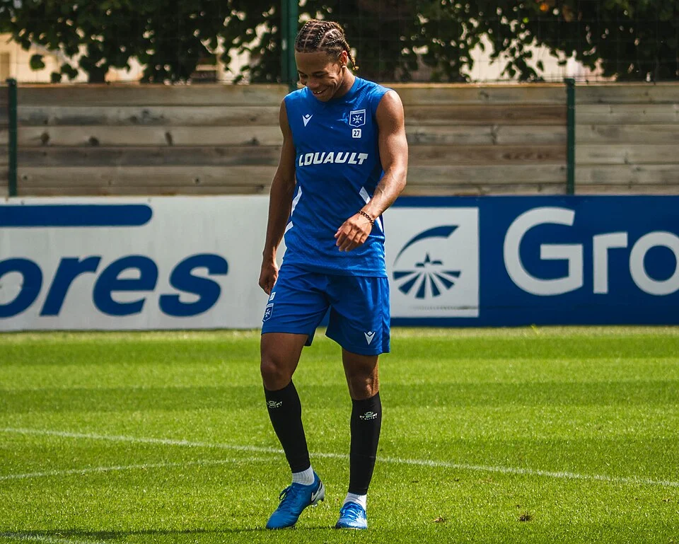 Auxerre formasıyla Kevin Danois