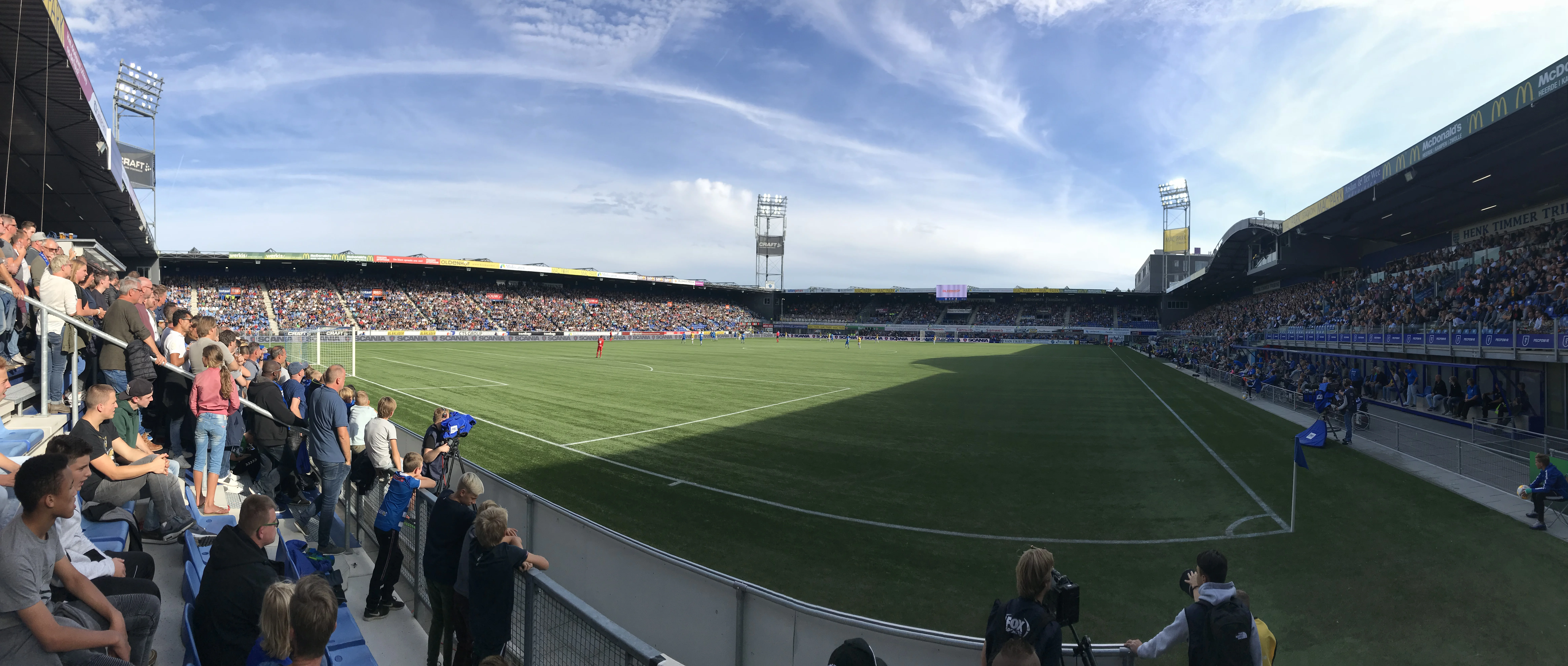 PEC Zwolle'nin ev sahası MAC³PARK Stadion